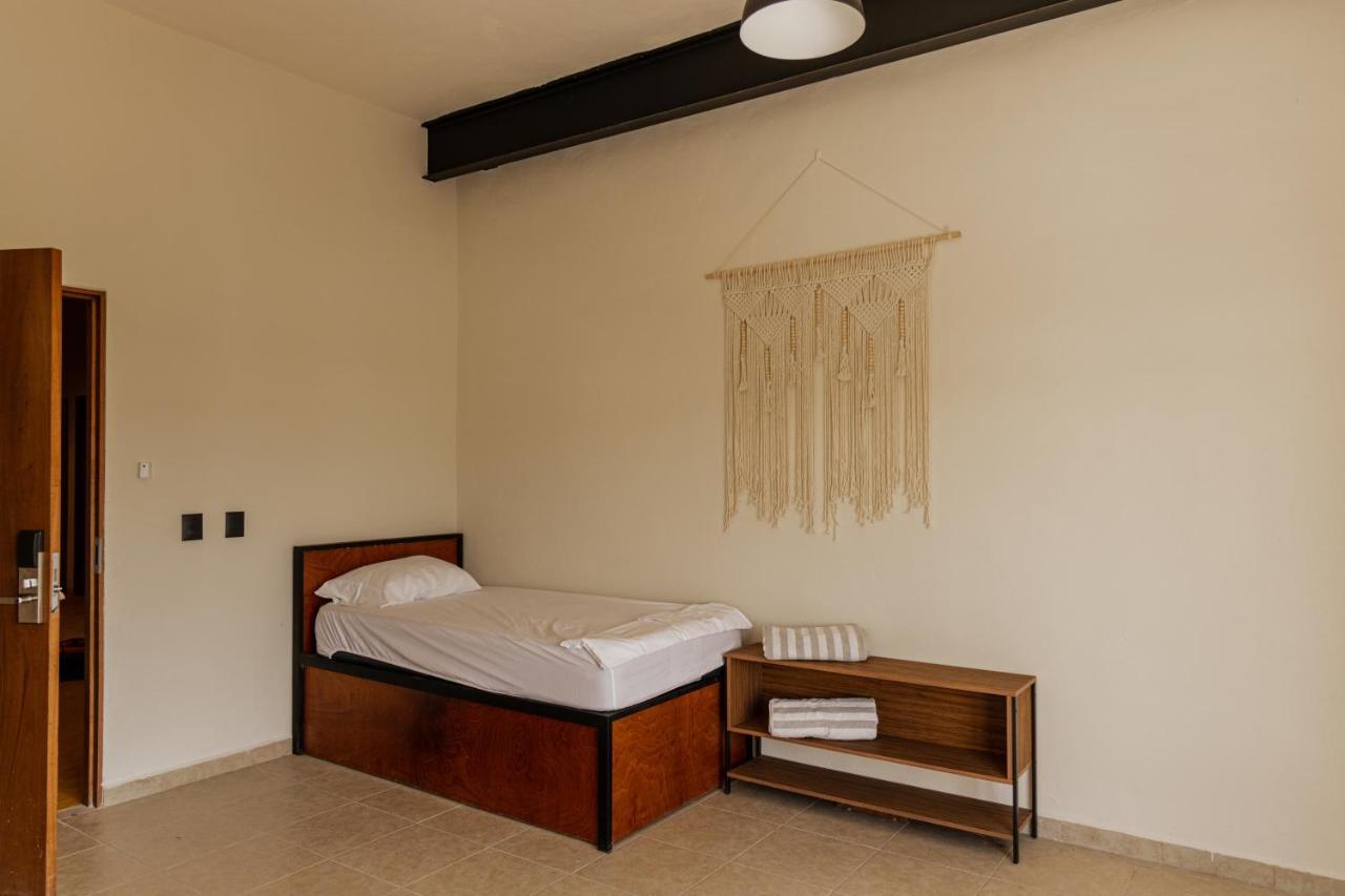 Caleta Hostel Rooftop & Pool Канкун Екстериор снимка