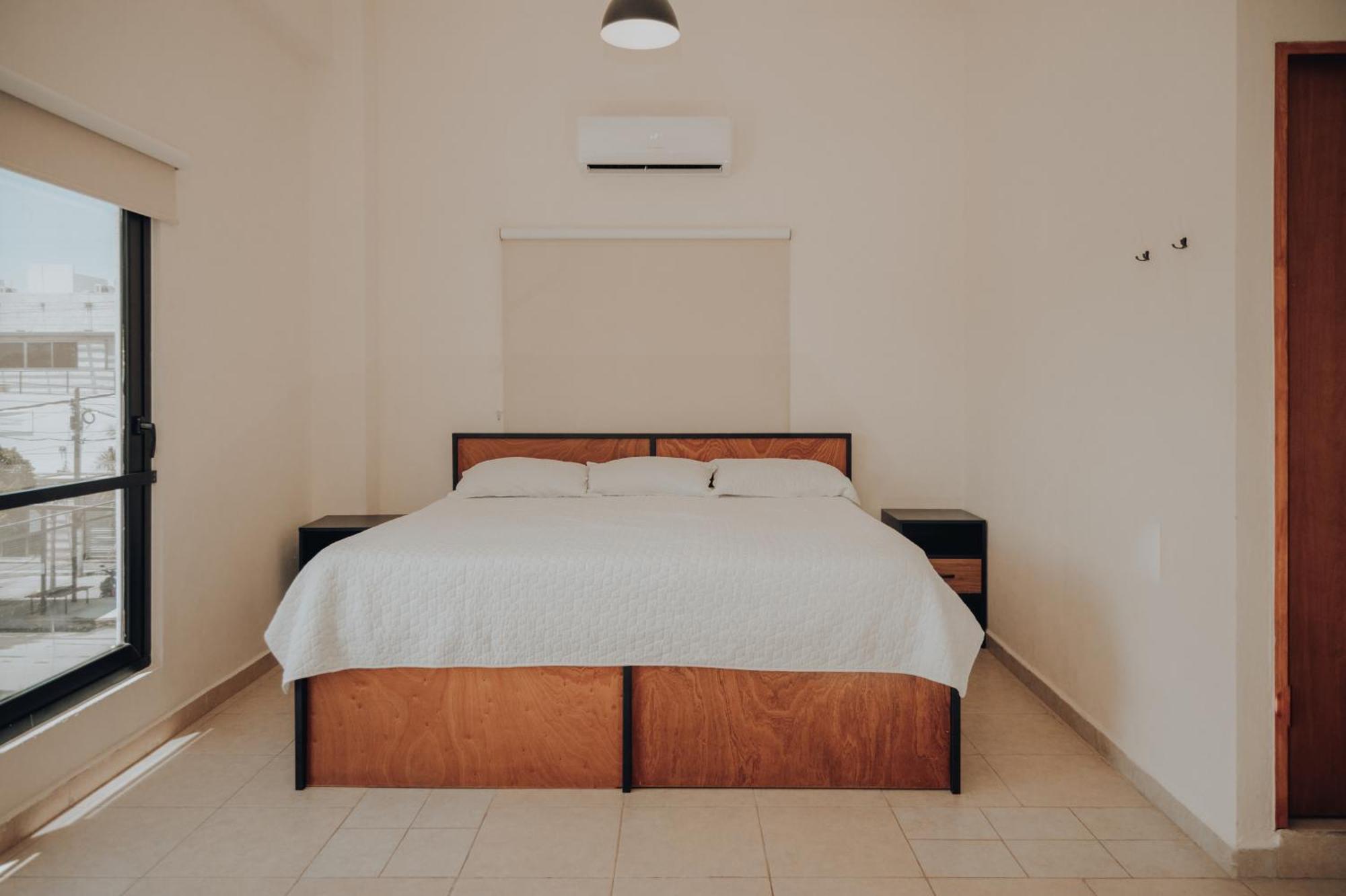 Caleta Hostel Rooftop & Pool Канкун Екстериор снимка